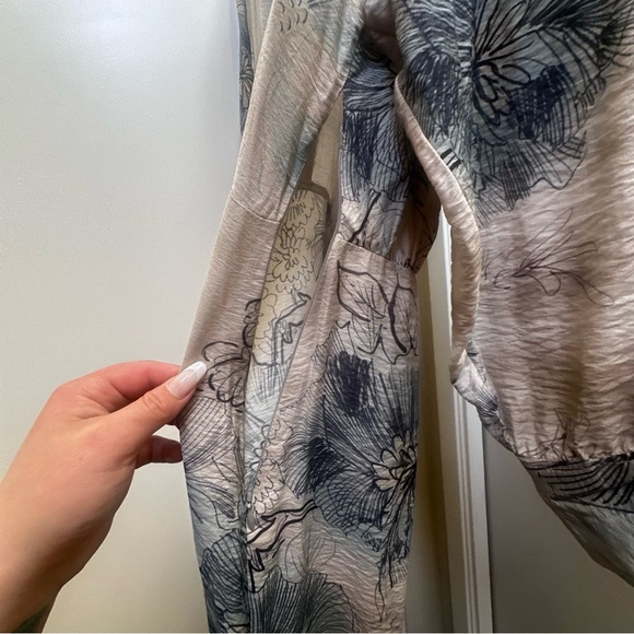 Zara Grey and Black Patterned midi dress - Picture 12 of 13